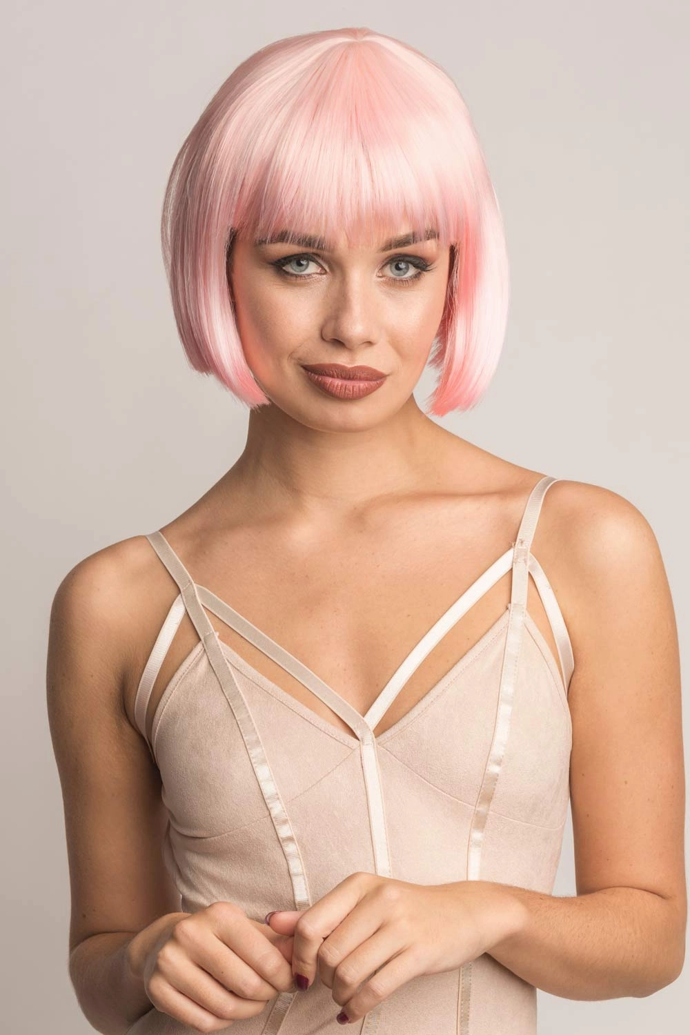 Short pink bob wig (ombre: pale pink and platinum): Louisa